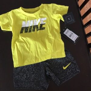 Nike 12 month short set